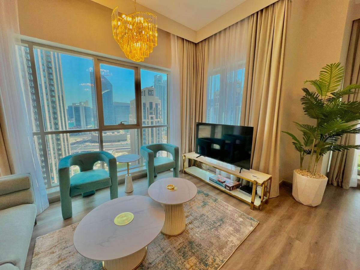 First Class 2Br With Burj Khalifa & Downtown View Dubai Ngoại thất bức ảnh