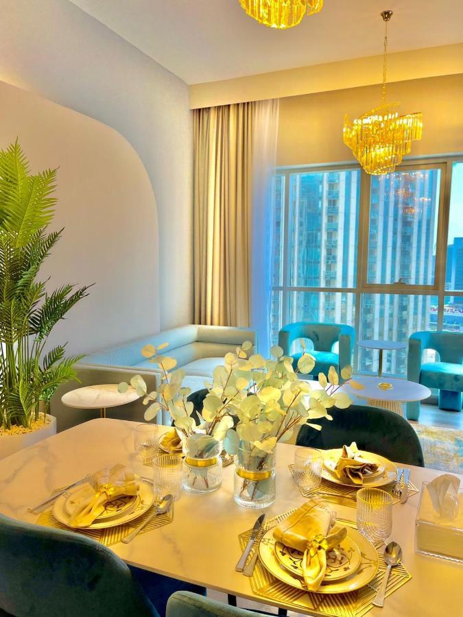 First Class 2Br With Burj Khalifa & Downtown View Dubai Ngoại thất bức ảnh