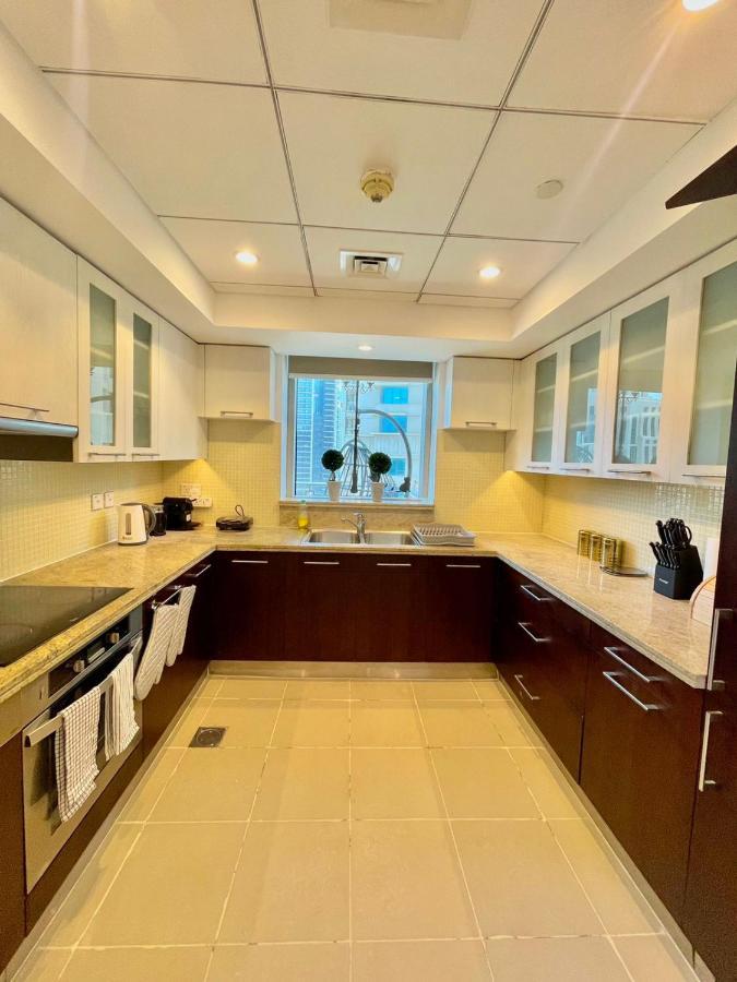 First Class 2Br With Burj Khalifa & Downtown View Dubai Ngoại thất bức ảnh