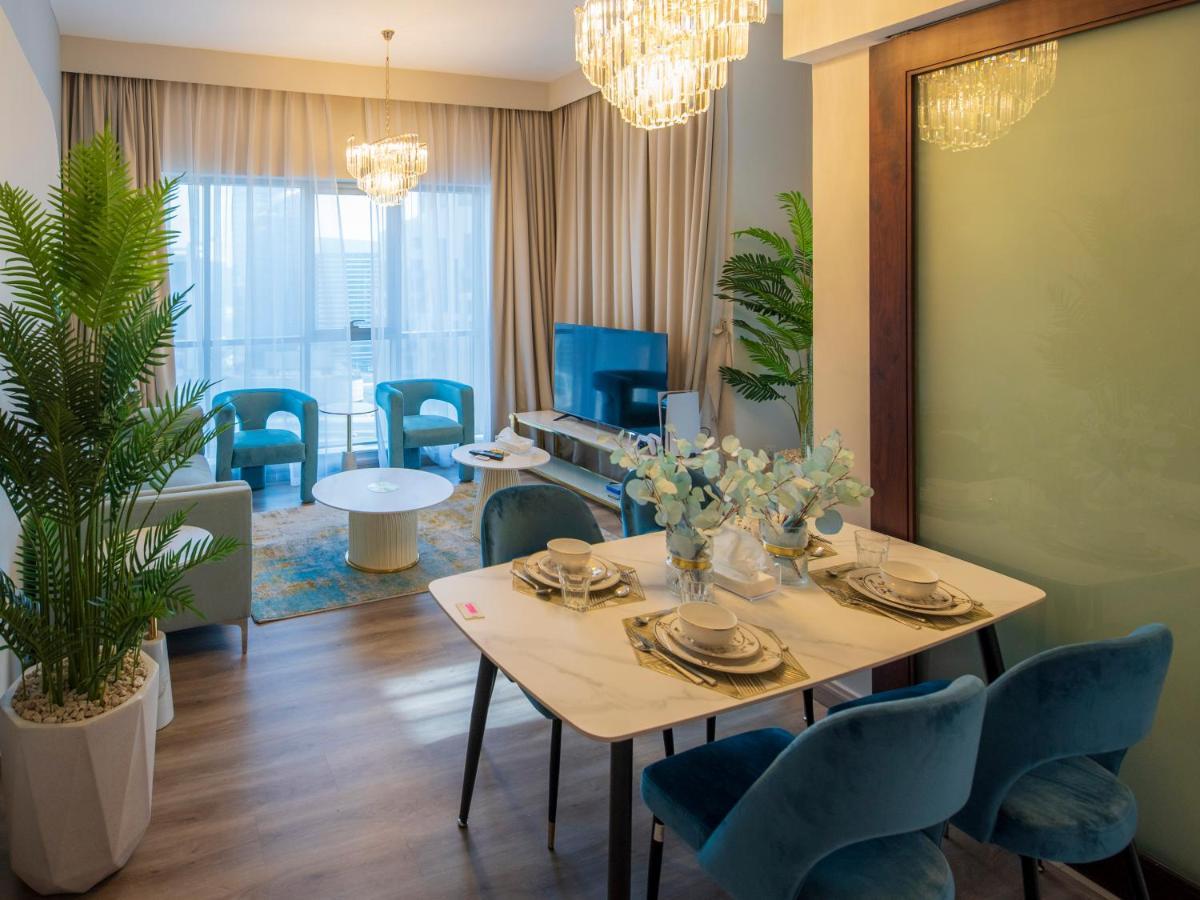 First Class 2Br With Burj Khalifa & Downtown View Dubai Ngoại thất bức ảnh
