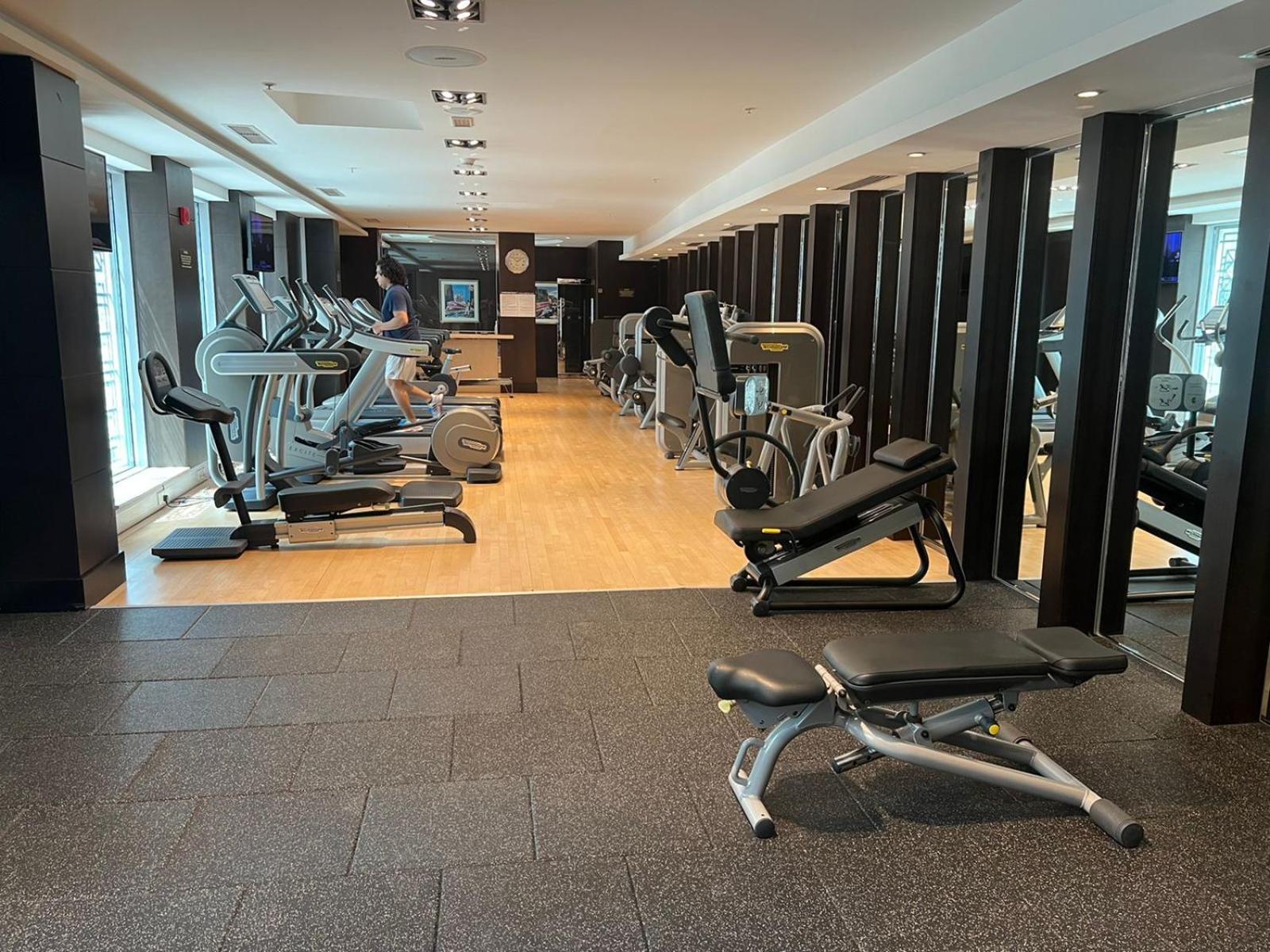 First Class 2Br With Burj Khalifa & Downtown View Dubai Ngoại thất bức ảnh
